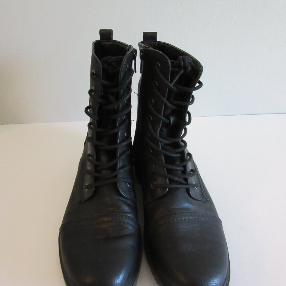 Universal Thread Black Lace Up Size 9 Lugged Sole Boots - Picture 4 of 7